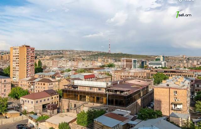 3 սենյականոց բնակարան նորակառույց շենքում Պարոնյանի փողոցում, 101 քմ, 8/11 հարկ, 2 սանհանգույց