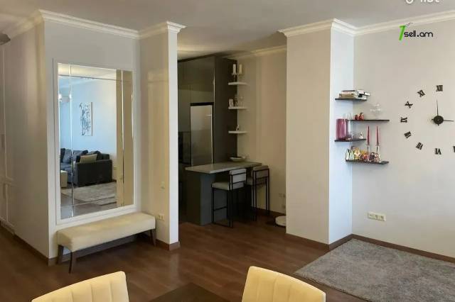 2 սենյականոց բնակարան նորակառույց շենքում Նաիրի Զարյան փողոցում, 74 ք.մ., 9/16 հարկ, 2 սանհանգույց