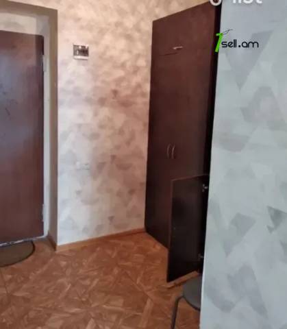 2 սենյականոց բնակարան Մխիթար Հերացու փողոցում, 53 քմ, 4/8 հարկ, կապիտալ վերանորոգված, քարե շենք