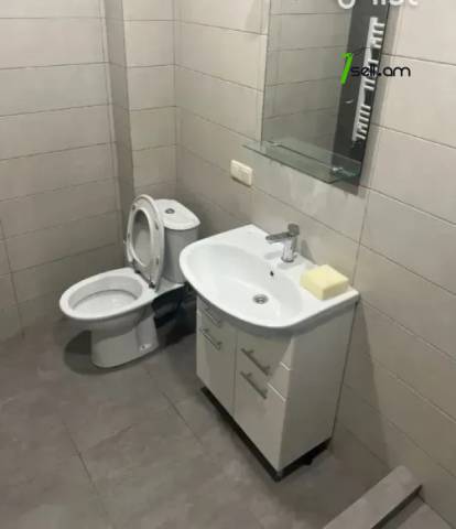 Երկու հարկանի քարե տուն Բագրևանդի փողոցում Նոր Նորքում, 330 ք.մ., 3+ սանհանգույց