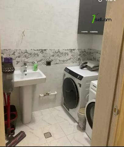 Մեկ հարկանի տուն Դավթաշենի 10-րդ փողոցում Դավիթաշենում, 320 ք.մ., 2 սանհանգույց