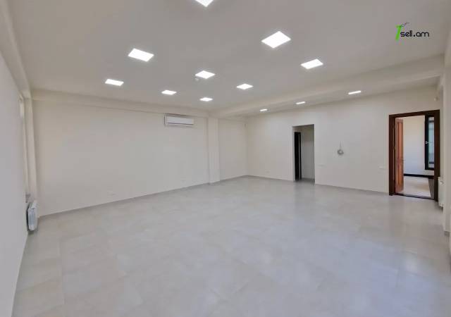 Բազմաֆունկցիոնալ գույք Արշակունյաց պողոտայում կենտրոնում, 270 ք.մ.