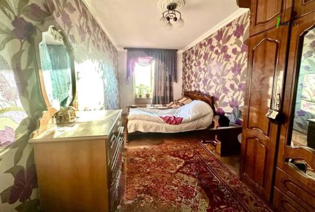 3 սենյականոց բնակարան Մինաս Ավետիսյան փողոցում, 75 ք.մ., 1/5 հարկ, կապիտալ վերանորոգված, քարե շենք