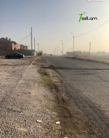 Հողատարածք բնակելի շինությունների համար Թևոսյան փողոցում Նոր Նորքում, 805 ք.մ.