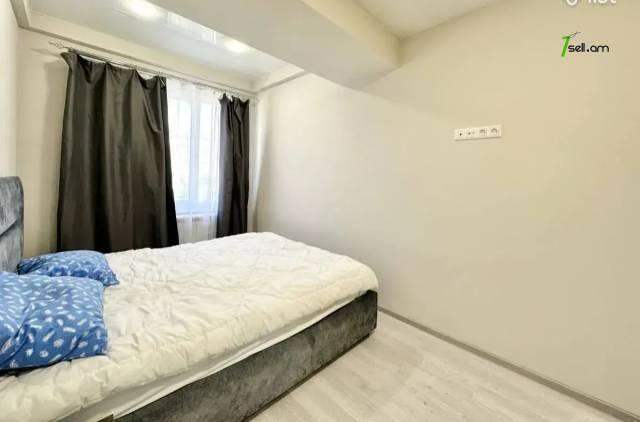 2 սենյականոց բնակարան Միքայել Չայլախյան փողոցում, 48 ք.մ., նախավերջին հարկ, եվրովերանորոգված