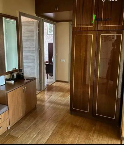 3 սենյականոց բնակարան, Հարավ Արևմտյան Բ2 թաղամաս, 73 քմ, նախավերջին հարկ, 2 սանհանգույց