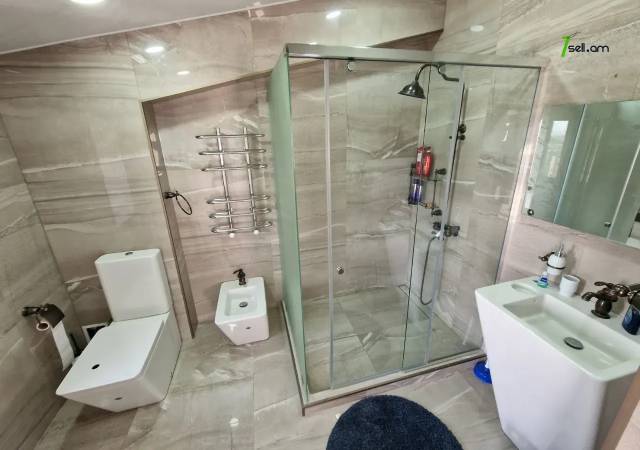 Ընդարձակ 5 սենյականոց բնակարան նորակառույց շենքում Անտառային փողոցում, 338 քմ, 3+ սանհանգույց