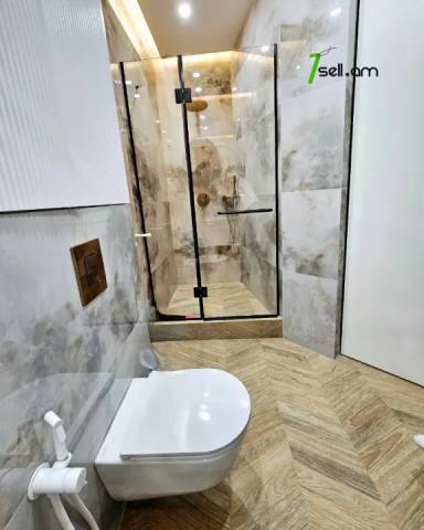 4 սենյականոց բնակարան նորակառույց շենքում Անտառային փողոցում, 120 ք.մ., 2 սանհանգույց