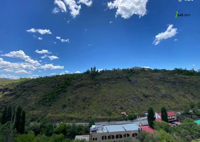 2 սենյականոց բնակարան նորակառույց շենքում Կիևյան փողոցում, 70 քմ, 2/2 հարկ, բարձր առաստաղներ