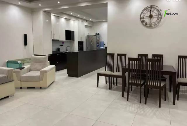 4 սենյականոց բնակարան նորակառույց շենքում Սասնա Ծռերի փողոցում, 110 ք.մ., 2 սանհանգույց