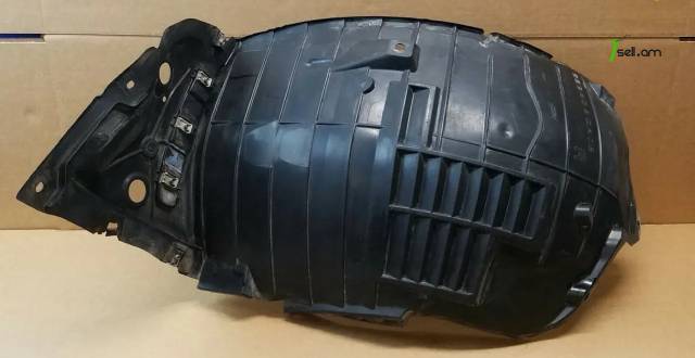 Infiniti Q50 առջևի աջ կռիլոյի զաշիտնիկ