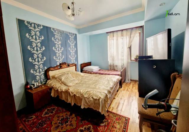 3 սենյականոց բնակարան Էրեբունու փողոցում, 80 ք.մ., 12/14 հարկ, եվրովերանորոգված