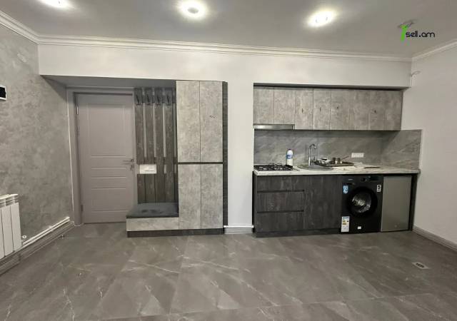 Մեկ հարկանի քարե տուն Ադմիրալ Իսակովի պողոտայում Թաիրովում, 54 քմ, կապիտալ վերանորոգված