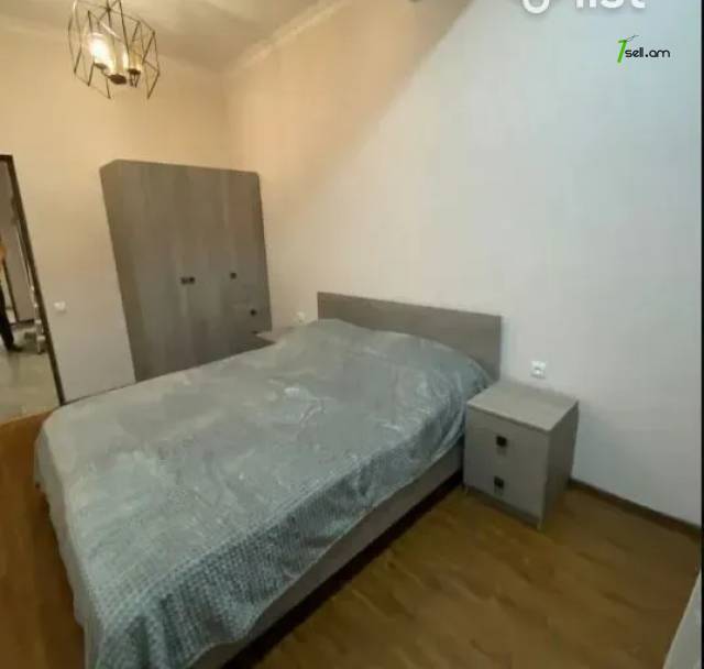 2 սենյականոց բնակարան նորակառույց շենքում Նիկողայոս Ադոնցի փողոցում, 45 ք.մ., բարձր առաստաղներ