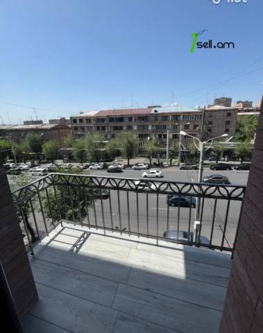 2 սենյականոց բնակարան Կոմիտասի պողոտայում, 43 քմ, նախավերջին հարկ, բարձր առաստաղներ