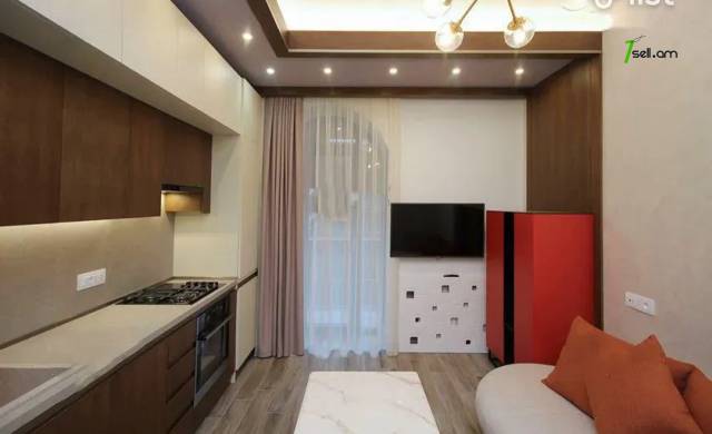 2 սենյականոց բնակարան Նալբանդյան փողոցում, 36 քմ, բարձր առաստաղներ, դիզայներական ոճով վերանորոգված