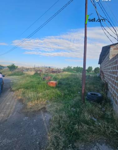 Գյուղատնտեսական հողատարածք Զովունիում, 12,000 ք.մ.