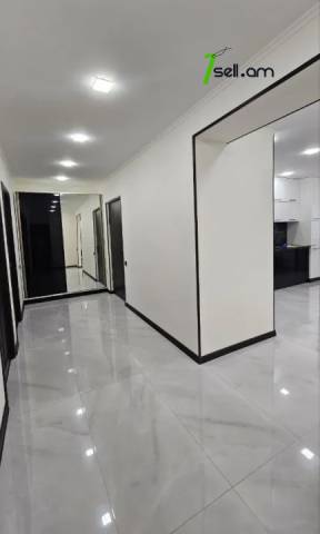 4 սենյականոց բնակարան Րաֆֆու փողոցում, 90 քմ, 2/9 հարկ, կապիտալ վերանորոգված