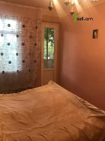2 սենյականոց բնակարան Մամիկոնյանց փողոցում, 68 ք.մ., մի քանի պատշգամբ, 2/5 հարկ