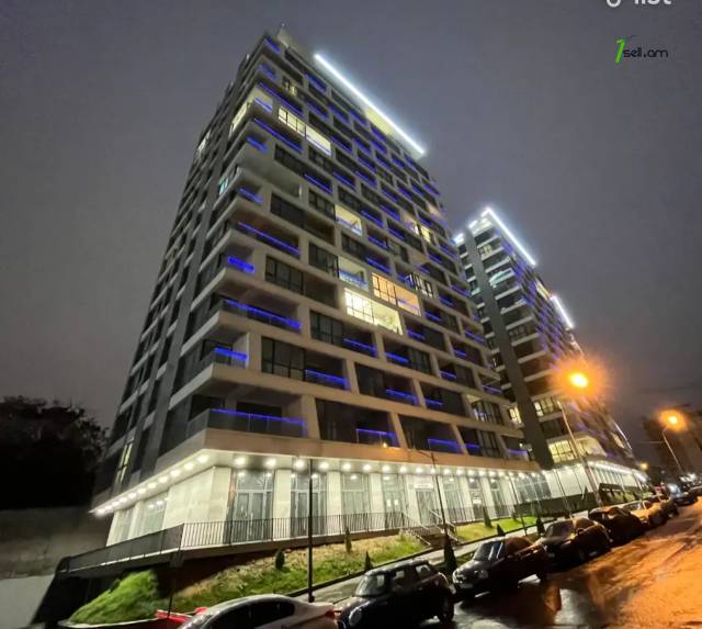 4 սենյականոց բնակարան նորակառույց շենքում Քանաքեռ Զեյթունում, 139 ք.մ., 6/16 հարկ, 2 սանհանգույց