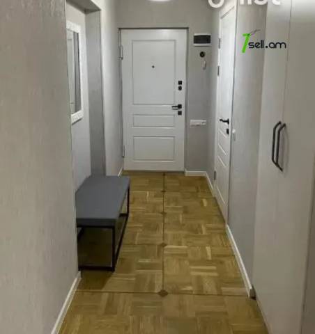 2 սենյականոց բնակարան Կոմիտասի պողոտայում, 56 ք.մ., 3/5 հարկ, դիզայներական ոճով վերանորոգված