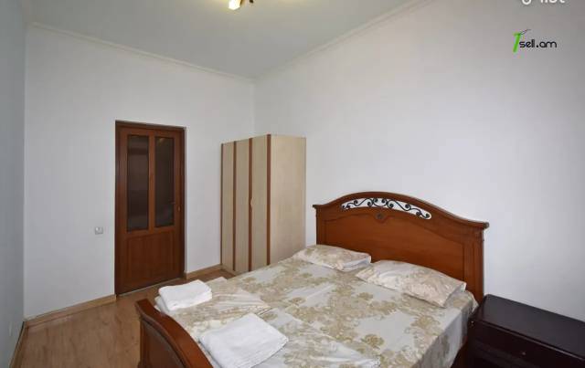 5 սենյականոց բնակարան նորակառույց շենքում, Buzand St, 170 ք.մ., 3+ սանհանգույց, բարձր առաստաղներ
