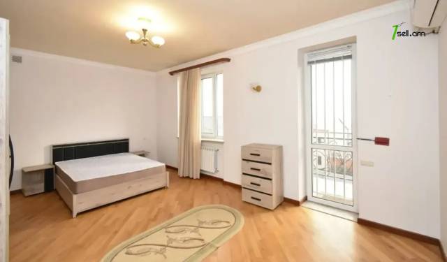 Երեք հարկանի քարե տուն, Նոյ թաղամաս Մալաթիա Սեբաստիայում, 430 քմ, 2 սանհանգույց