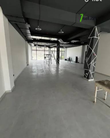 Բազմաֆունկցիոնալ գույք Մելքումովի փողոցում Դավթաշենում, 400 քմ