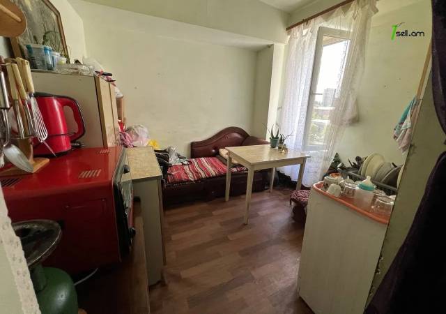 2 սենյականոց բնակարան Նոր Արեշի 35րդ փողոցում, 30 քմ, 6/9 հարկ