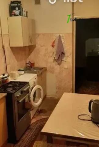 3 սենյականոց բնակարան Էզրաս Հասրաթյան փողոցում, 87 քմ, 3/9 հարկ, մասնակի վերանորոգում