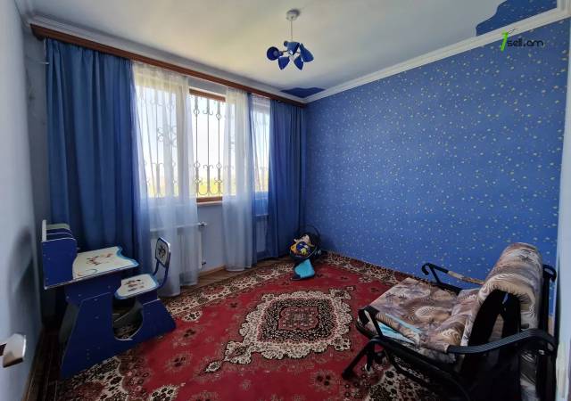 Երկու հարկանի քարե տուն Ջրվեժում, 1200 քմ, 3+ սանհանգույց, եվրովերանորոգված