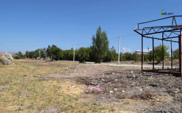 Հողատարածք հասարակական շինությունների համար Գյումրիում, 2785 ք.մ.