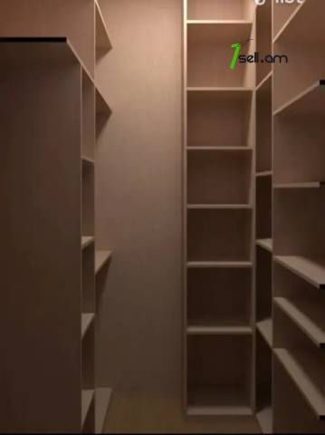 4 սենյականոց բնակարան նորակառույց շենքում Նիկողայոս Ադոնցի փողոցում, 124 ք.մ., 2 սանհանգույց