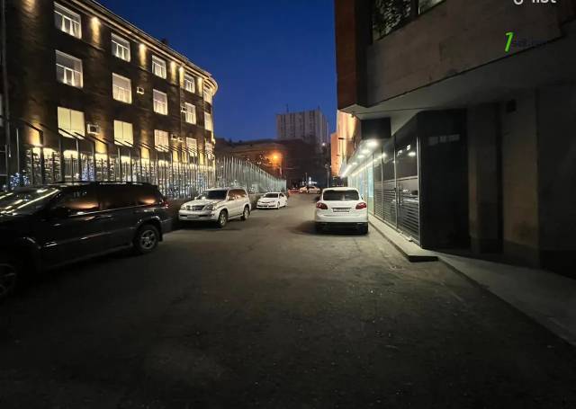 Գրասենյակային տարածք Տերյան փողոցում կենտրոնում, 458 քմ