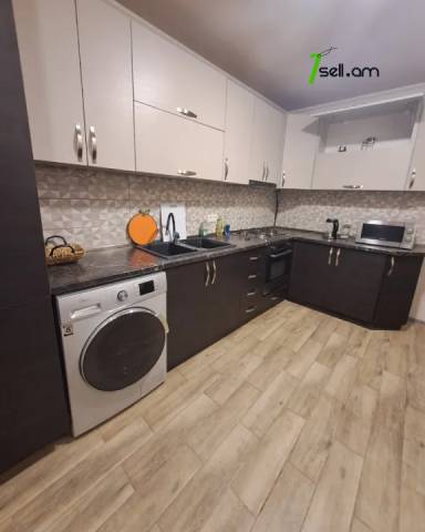 Երկու հարկանի քարե տուն Էրեբունիում, 130 ք.մ., 2 սանհանգույց, կապիտալ վերանորոգված