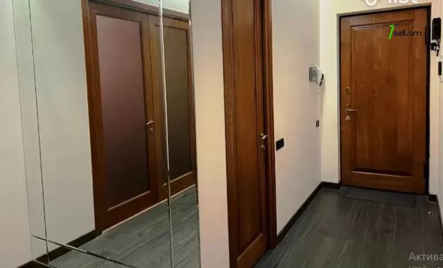 4 սենյականոց բնակարան նորակառույց շենքում Արամի փողոցում, 110 ք.մ., 2 սանհանգույց, բարձր առաստաղներ