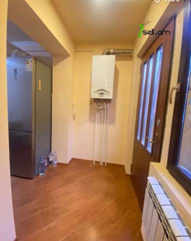 3 սենյականոց բնակարան Սասնա Ծռերի փողոցում, 109 ք.մ., 2/9 հարկ, կապիտալ վերանորոգված