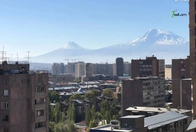 3 սենյականոց բնակարան նորակառույց շենքում Փավստոս Բուզանդի փողոցում, 90 քմ, 13/17 հարկ