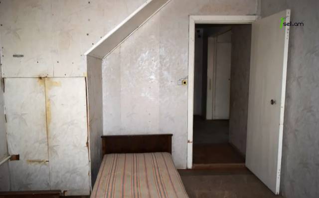 3 սենյականոց բնակարան Արամ Խաչատրյան փողոցում, 100 ք.մ., 2 սանհանգույց