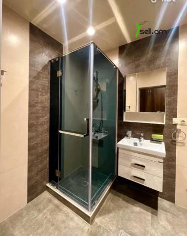 2 սենյականոց բնակարան նորակառույց շենքում Արամ Խաչատրյան փողոցում, 62 քմ, 8/15 հարկ