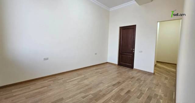 Գրասենյակային տարածք Այգեստանի 10րդ փողոցում կենտրոնում, 220 ք.մ.