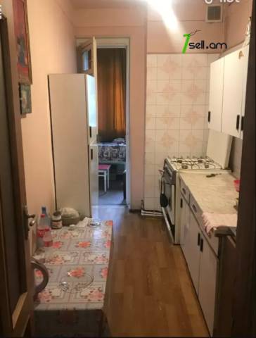 2 սենյականոց բնակարան Մամիկոնյանց փողոցում, 68 ք.մ., մի քանի պատշգամբ, 2/5 հարկ