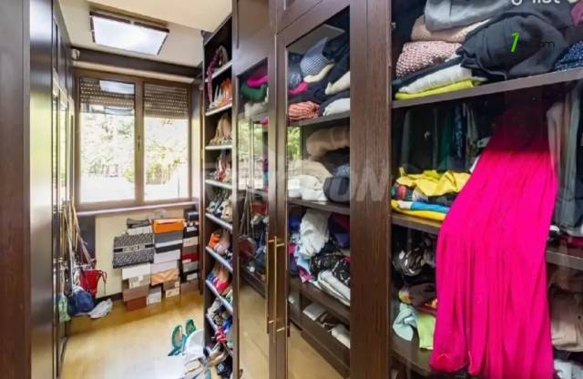 4 սենյականոց բնակարան Մոսկովյան փողոցում, 150 ք.մ., 2 սանհանգույց, 2/8 հարկ, եվրովերանորոգված