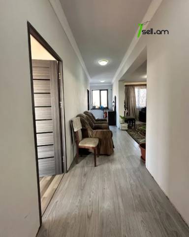 Մեկ հարկանի քարե տուն 10-րդ փողոցում Այնթապում, 335 ք.մ., կապիտալ վերանորոգված