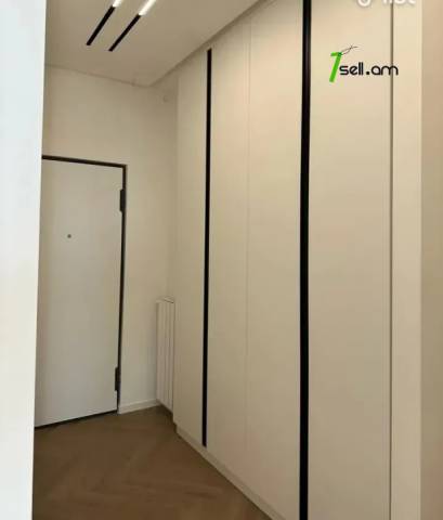 4 սենյականոց բնակարան նորակառույց շենքում Կարապետ Ուլնեցու փողոցում, 133 ք.մ., 9/16 հարկ