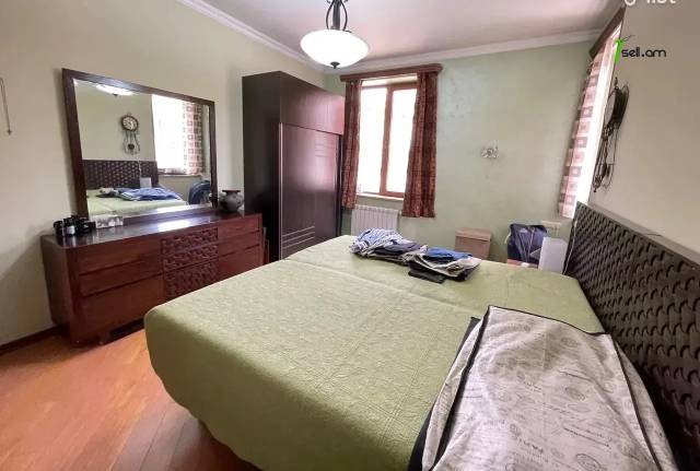 4 սենյականոց բնակարան նորակառույց շենքում Անտառային փողոցում, 125 ք.մ., 2 սանհանգույց