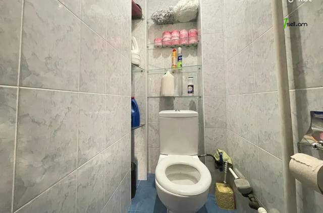 4 սենյականոց բնակարան Գուսան Շերամի փողոցում, 88 քմ, 5/9 հարկ, դիզայներական ոճով վերանորոգված