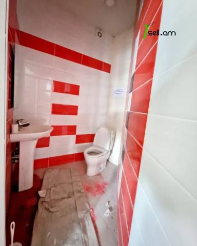 Բազմաֆունկցիոնալ գույք Ռուբինյանց փողոցում Քանաքեռ Զեյթունում, 1200 քմ