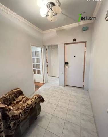 3 սենյականոց բնակարան Զաքարիա Քանաքեռցու փողոցում, 79 քմ, 6/9 հարկ, մի քանի պատշգամբ