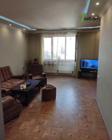 3 սենյականոց բնակարան Հալաբյան փողոցում, 87 ք.մ., 2 սանհանգույց, նախավերջին հարկ